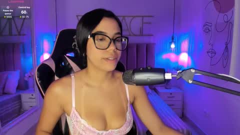 Sophie Hill  online show from November 17, 8:11 pm