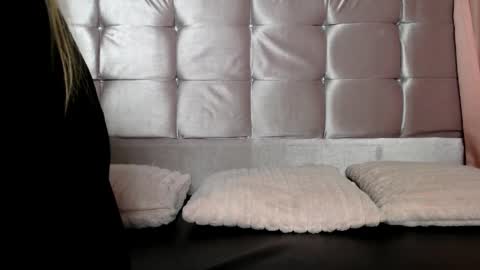 SophiaLee online show from April 12, 12:14 am