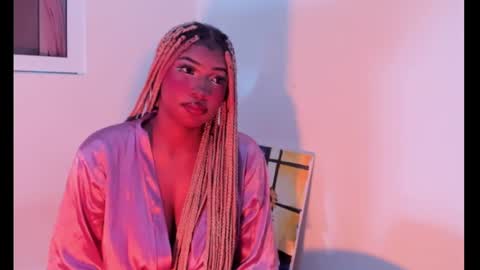 Sophie online show from June 16, 2:15 am