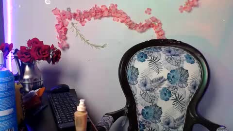 sophia online show from October 25, 11:05 pm