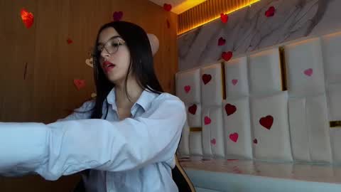 sophiadoll_tf online show from February 17, 3:38 am