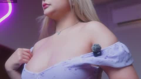 Sophia online show from June 19, 11:55 pm