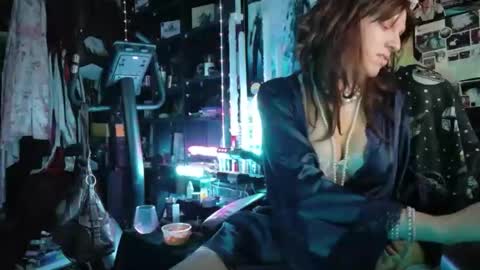 Sophie Satin1980 online show from June 7, 1:22 am