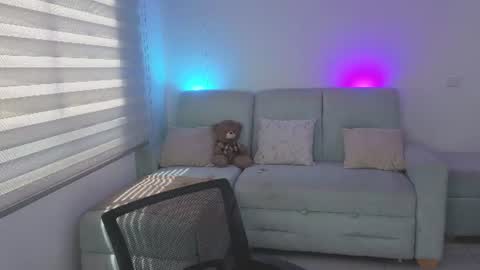 Sophie  online show from June 11, 4:27 pm