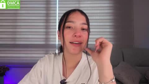 Sophie  online show from November 11, 9:06 pm