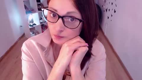 Sophie online show from February 11, 4:24 pm