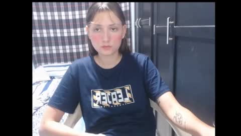 sophie online show from November 20, 6:34 am