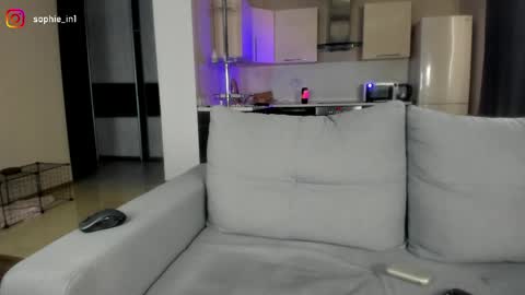 Sonya  online show from April 22, 5:25 am