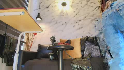 Sophie online show from April 9, 12:22 pm