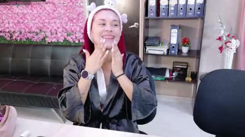 sophie_new25 online show from March 17, 12:43 pm