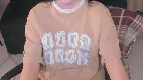 sophie_nomenal_ online show from September 15, 9:05 pm