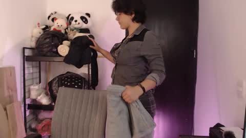 Snapshot of sophie_ross1 chatting on September 13, 11:40 pm sophie_ross1 online show from September 13, 11:40 pm