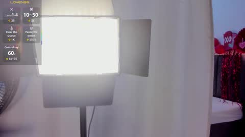 sophie_smith19 online show from February 15, 1:54 pm