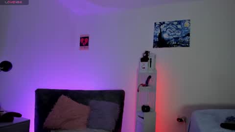 Sofia online show from July 2, 3:44 am