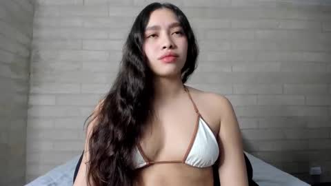 sophiebellucci online show from October 14, 9:45 am