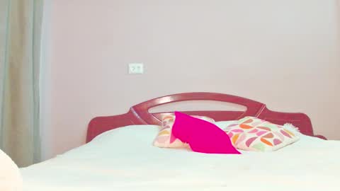 Snapshot of sophiechan69 chatting on January 22, 4:44 pm ShopieChan69 online show from January 22, 4:44 pm