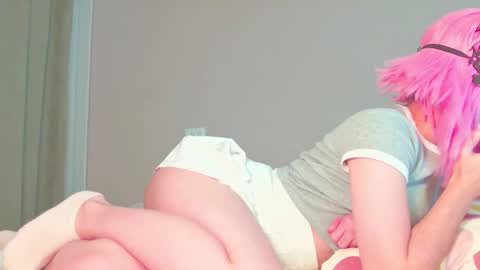 Snapshot of sophiechan69 chatting on October 10, 2:23 pm ShopieChan69 online show from October 10, 2:23 pm