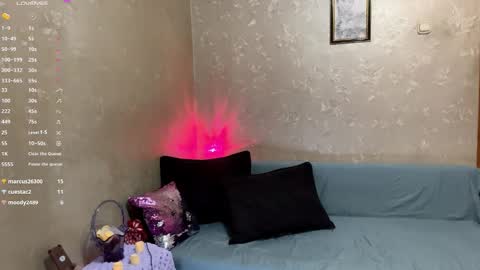 Mira online show from November 17, 7:27 pm