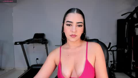 Sophie online show from April 3, 4:19 am