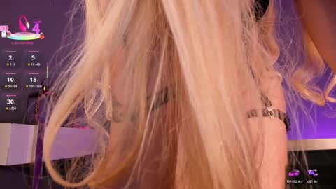 Sophie  Palmer online show from September 10, 1:34 pm