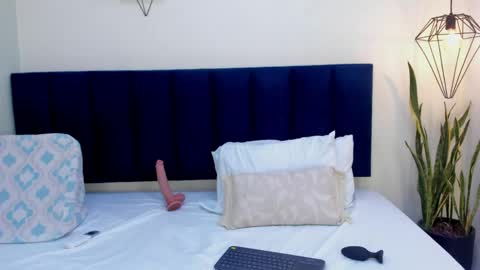 sophieturner_mg online show from April 27, 7:22 pm
