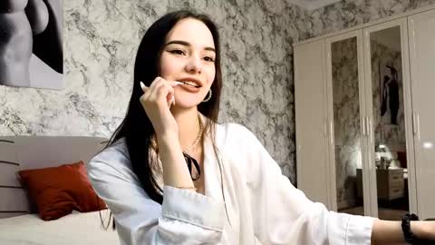 Sofia online show from February 11, 2:02 pm