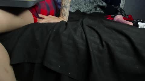 sophi online show from February 19, 8:01 am