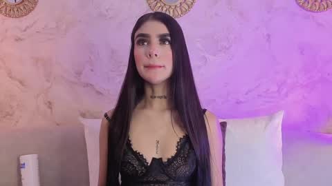sophiiaa_lane_ online show from June 5, 7:41 pm