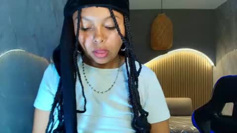 Sophy  online show from June 11, 12:32 am