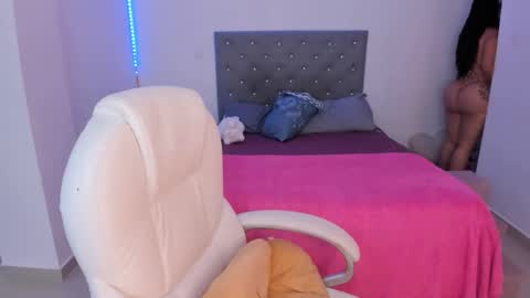 Sophy Bunny online show from April 5, 8:50 pm