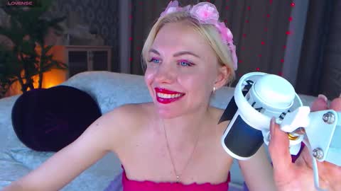 Lisa online show from December 1, 7:06 am