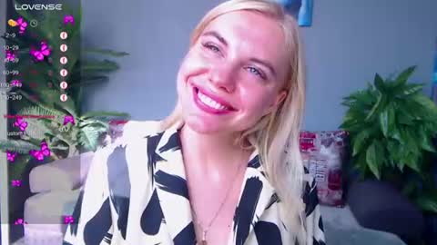 Lisa online show from July 20, 1:30 am