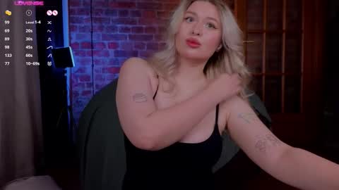 soulmeinme online show from November 18, 8:12 pm