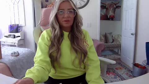 Your Barbii online show from February 18, 6:47 pm