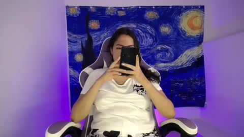 Ana  online show from March 8, 5:01 pm