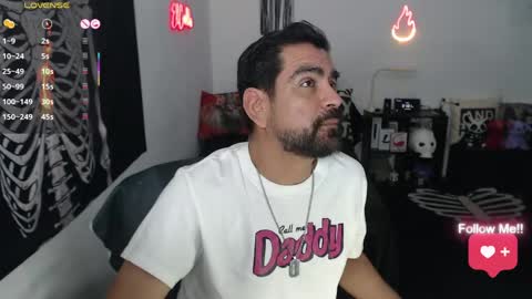 El Carlitos online show from April 25, 2:58 am