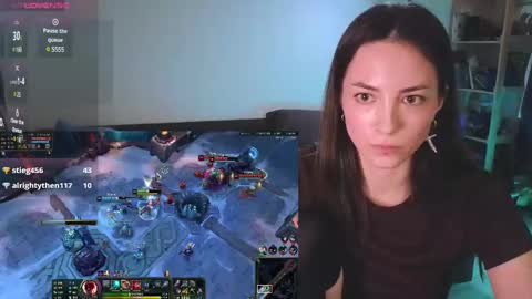 Snapshot of space_x_roxy chatting on March 3, 8:11 pm Roxy online show from March 3, 8:11 pm