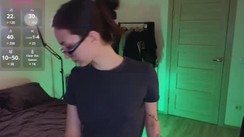 Snapshot of space_x_roxy chatting on January 18, 4:53 pm Roxy online show from January 18, 4:53 pm