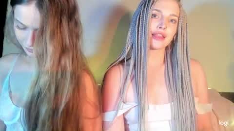 Viki and Chloe online show from July 15, 9:30 pm