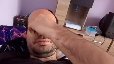 Snaiky online show from March 28, 12:06 pm