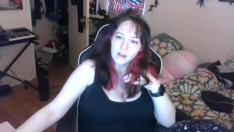 Snapshot of spawnofademon chatting on February 25, 6:33 pm spawnofademon online show from February 25, 6:33 pm