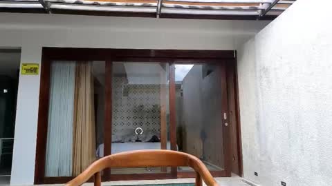 Sasha --  online show from March 3, 9:16 am