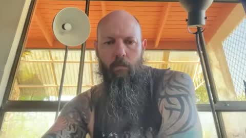 Beard Guy online show from October 19, 4:39 am