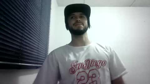 sperm_donor94 online show from December 19, 9:32 pm