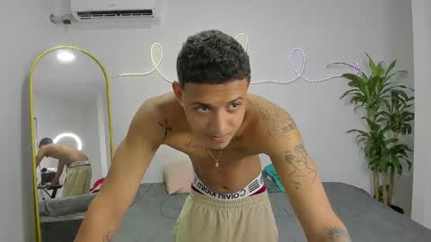 spicy_master77 online show from December 3, 5:57 pm