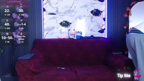    online show from October 20, 10:37 pm