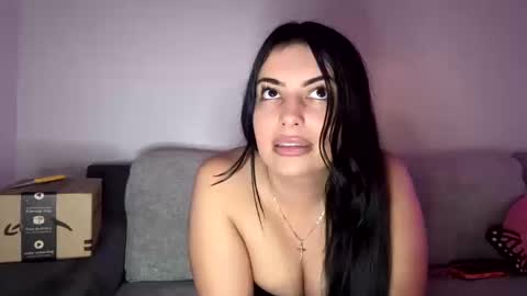 spicymami0333 online show from October 16, 10:08 pm