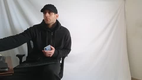 Marco. When Im offline you can view premium content in bio online show from February 6, 3:26 pm