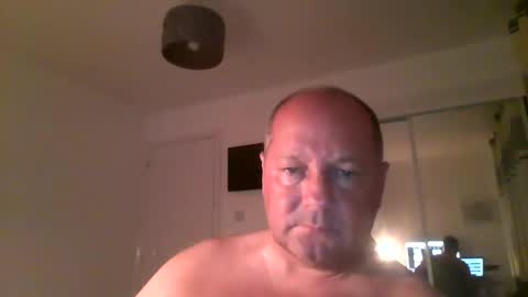 Snapshot of spidey1051a chatting on October 6, 5:53 pm spidey1051a online show from October 6, 5:53 pm