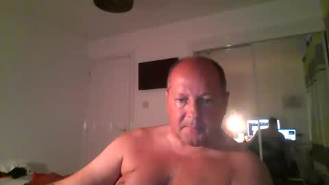 Snapshot of spidey1051a chatting on September 22, 6:01 pm spidey1051a online show from September 22, 6:01 pm